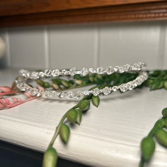David’s Bridal Double Row Crystal Head Band - Picture 2 of 14